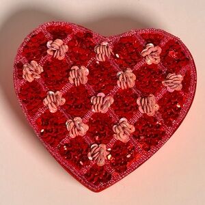 Vintage 5inx5.5inx2.5in Red Satin Sequin/Beaded Heart Shaped Jewelry Box